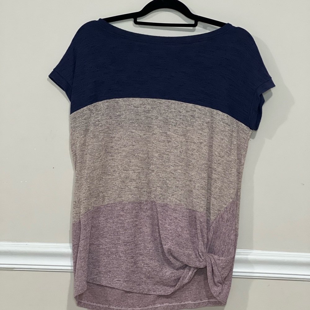 Block designed t shirt